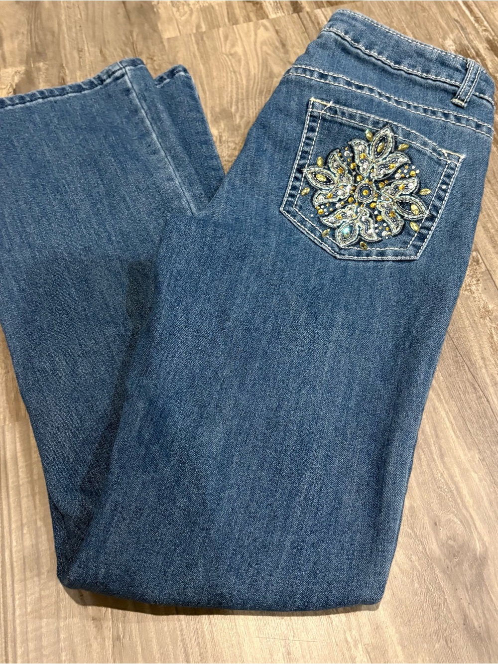 Roz & Ali Denim Jeans Women’s Size 4 Decorative Jeweled Back Pockets